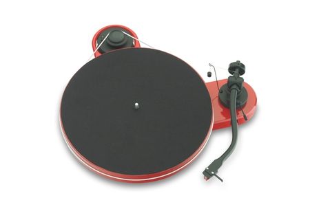 Pro-Ject RPM 1.3 Genie Röd i gruppen Bild och ljud hemma / Hifi / Skivspelare / Skivspelare hos brl.se (102PR5001OR)