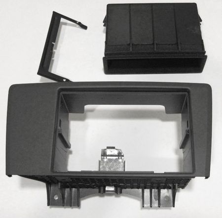 Stereoram enkel-DIN & dubbel-DIN till Volvo V70 2000-2004, mörkgrå i gruppen Billjud / Vad passar i min bil / Volvo / Volvo XC70 / Volvo XC70 2000-2004 / Byta stereo XC70 2000-2004 hos BRL (4008622876)