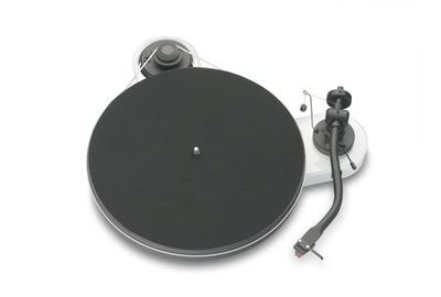 Pro-Ject RPM 1.3 Genie Vit