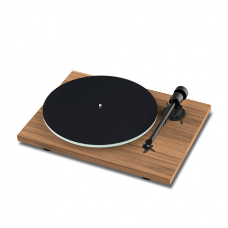 Pro-Ject T1 EVO skivspelare med OM10-pickup, valnöt i gruppen Nyheter hos BRL (102060653)
