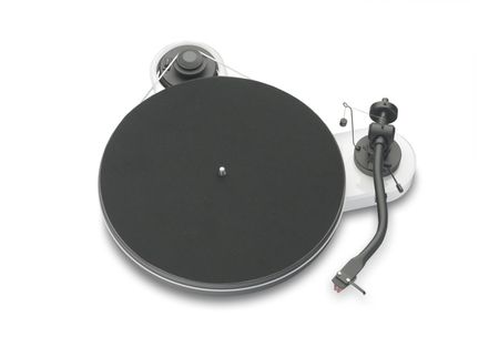 Pro-Ject RPM 1.3 Genie Vit i gruppen Hemmaljud / Hifi / Skivspelare hos BRL (102PR5001OV)