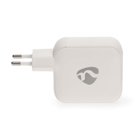 Nedis väggladdare 100 W 2x USB-C 1x USB-A, vit i gruppen Billjud / Smartphone i bil / Tillbehör för mobilen hos BRL (176WGCHA100WWT)