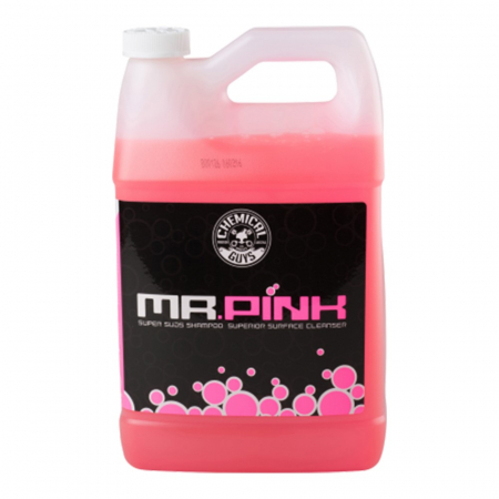 En pink bilschampo-flaska på 3.7 liter från Chemical Guys.