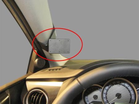 Komponent på förarens sida av instrumentpanelen i Toyota Auris 13-15.