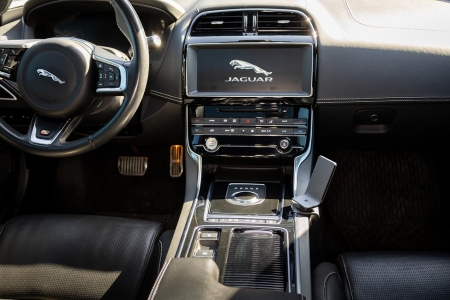 Brodit ProClip, Jaguar XE 19-20 i gruppen Billjud / Vad passar i min bil / Jaguar hos BRL (240836140)
