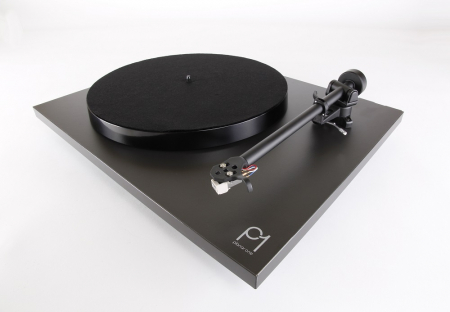 Rega Planar 1 Carbon Plus med inbyggt RIAA, mattsvart i gruppen Hemmaljud / Hifi / Skivspelare hos BRL Electronics (291PLANAR1PLUSMB)