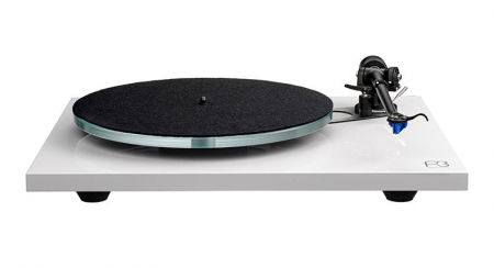 Rega Planar 3 Pianovit med Elys-pickup i gruppen Hemmaljud / Hifi / Skivspelare hos BRL (291PLANAR3ELYSW)