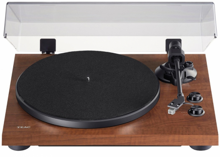 Skivspelare med valnötsfinish, Bluetooth och RIAA-steg, AT-3600L-pickup.