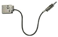 Antennadapter med kabel och kontakt för komplicerade anslutningar.