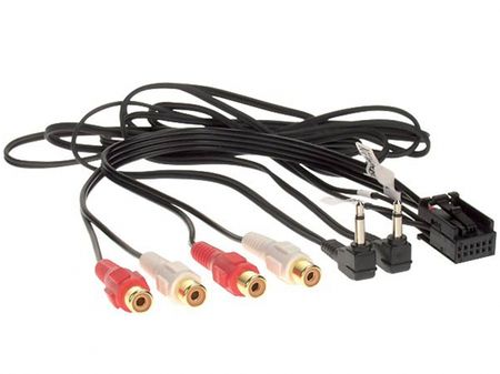 Kabel med RCA- och jackkontakter för ljudanslutning.
