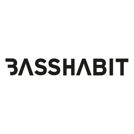 Bass Habit-klistermärke 14x2cm, svart i gruppen Billjud / Tillbehör / Merchandise hos BRL Electronics (899LOGOCB)