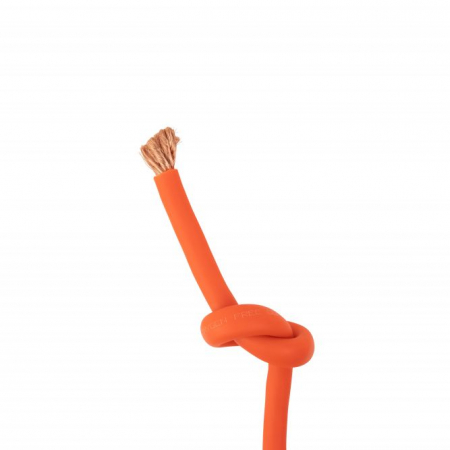 OFC-strömkabel i orange färg, 50mm², med en knut i änden.