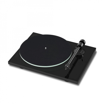 Pro-Ject T1 EVO skivspelare med OM10-pickup, pianosvart