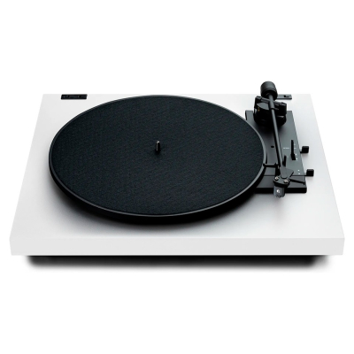 Pro-Ject A1.2 helautomatisk skivspelare med OM10, vit