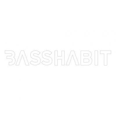 Bass Habit-klistermärke 14x2cm, vit