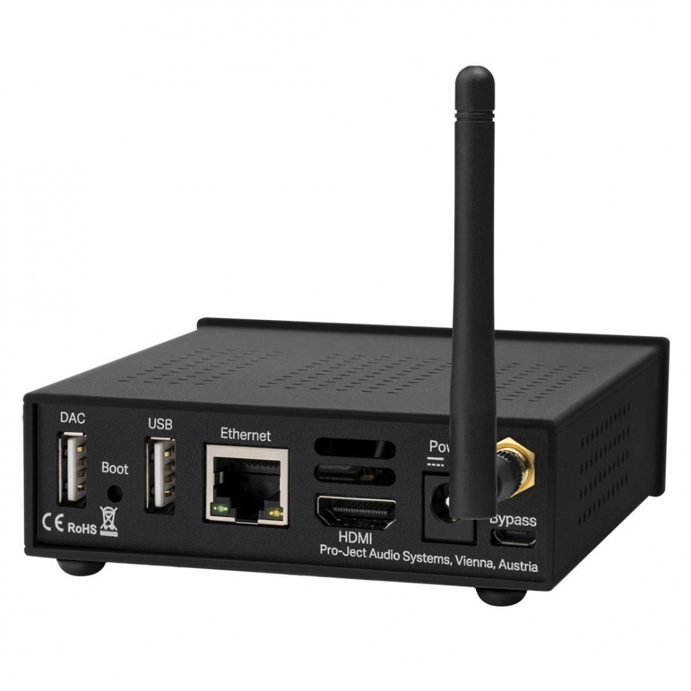 Nätverks-ljudbrygga med flera anslutningar, svart design, kompakt format.