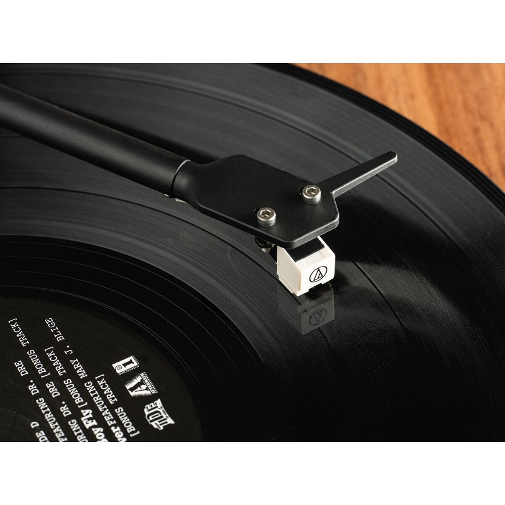 Pro-Ject E1 Phono skivspelare med AT3600L-pickup, valnöt