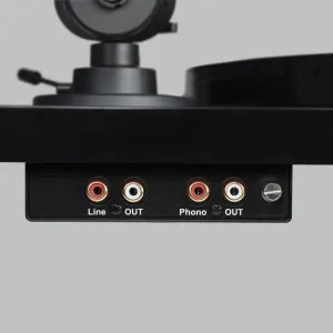 Pro-Ject E1.2 BT med Pick It MM E-pickup, valnöt