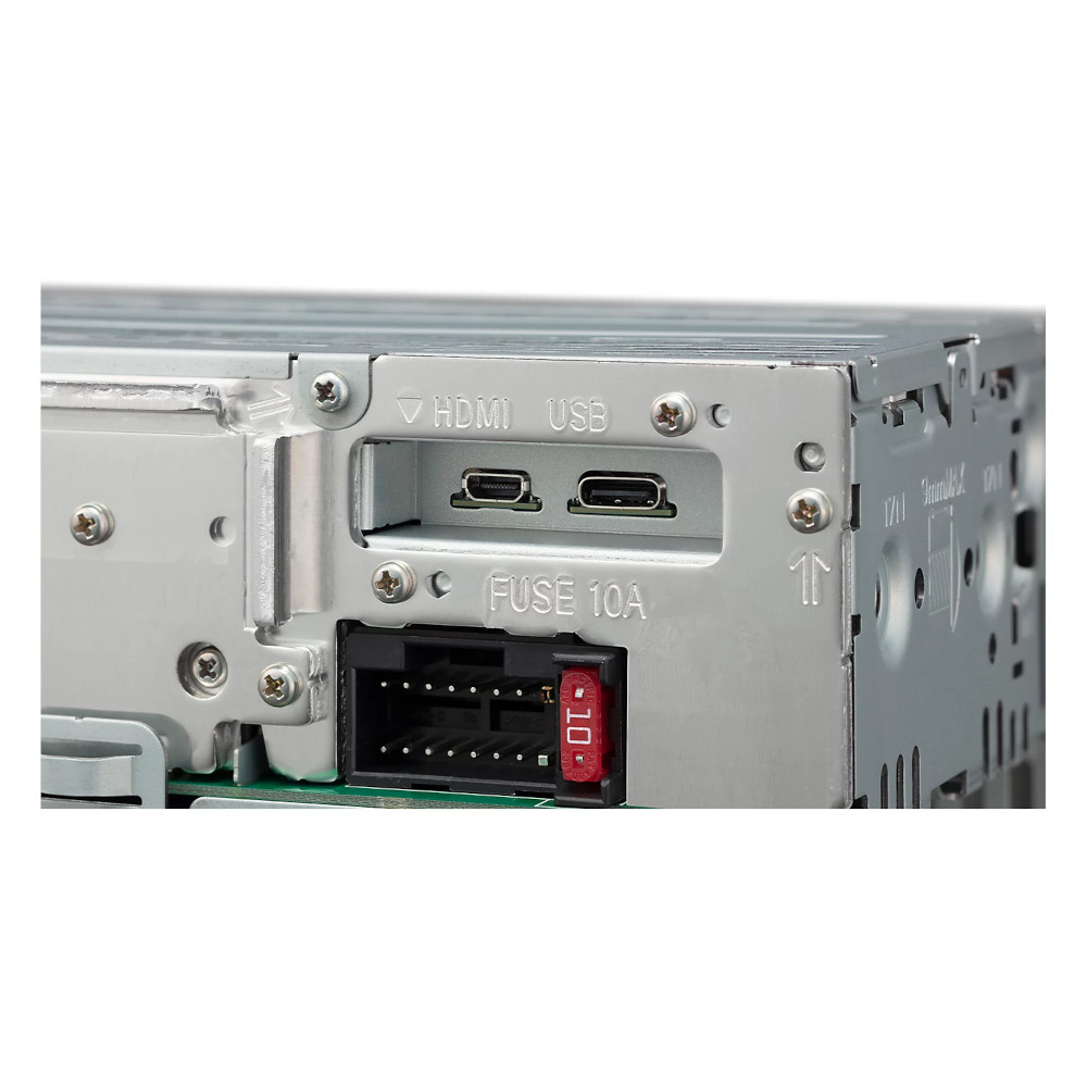 Baksidan av bilstereon med HDMI- och USB-portar samt säkring.