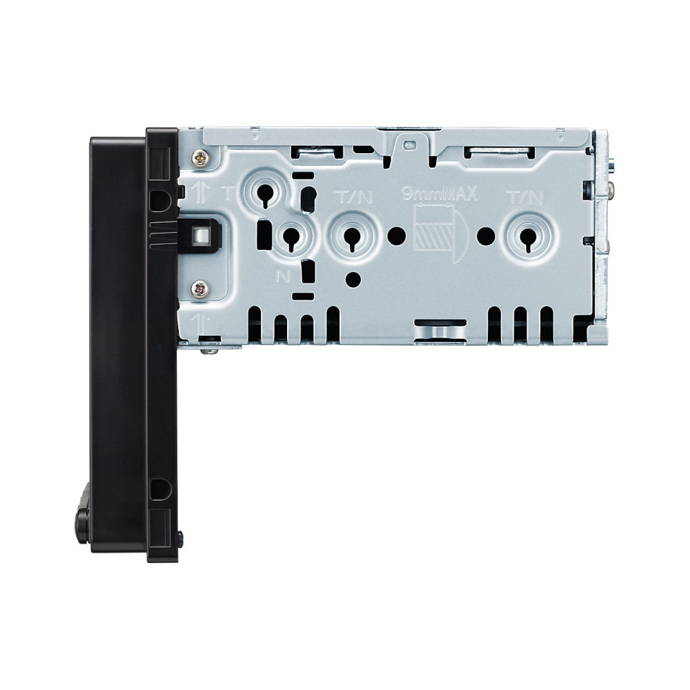 En sida av en bilstereo utan frontpanel, med anslutningar synliga.