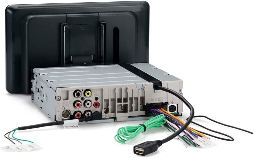 Bilstereo med anslutningar för ljud och video, inklusive USB och lågnivåutgångar.