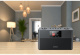 Kenwood CR-ST100S-B, svart radio med Wi-Fi, Spotify Connect, DAB+ & mer En svart radio med Wi-Fi och modern design i ett rum med stilren inredning.