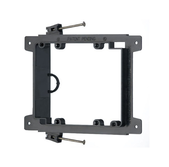 En dubbel infällnad för elektriska komponenter, svart plastram.