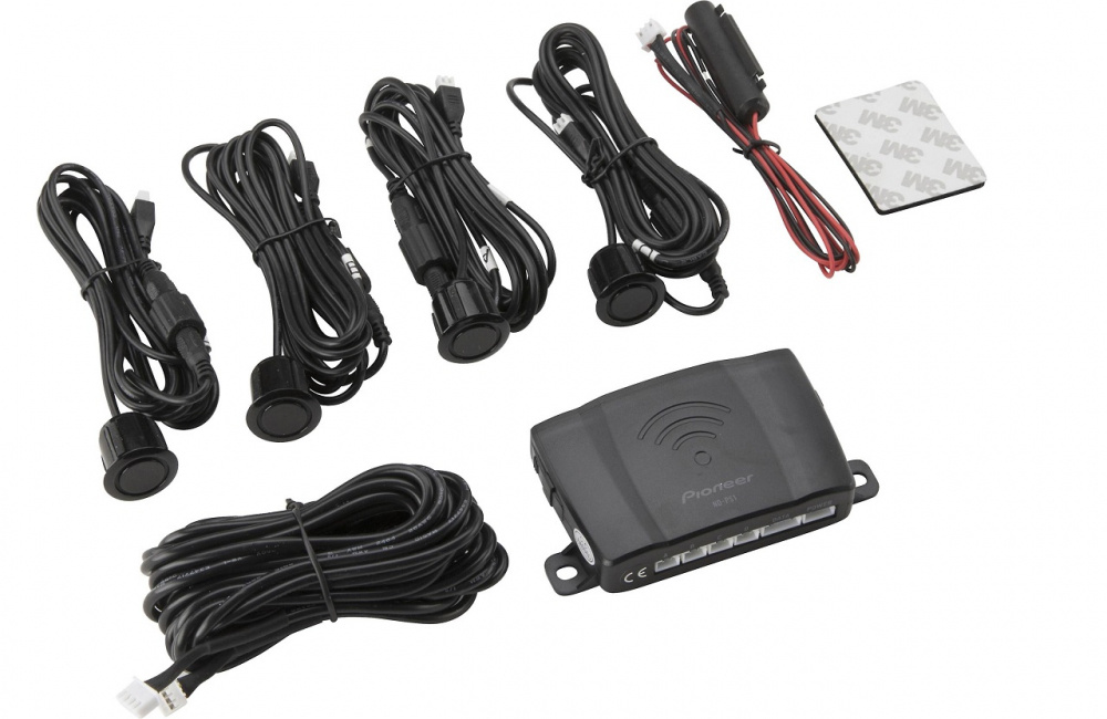 Produkten består av parkeringssensorer, kablar och en styrenhet.