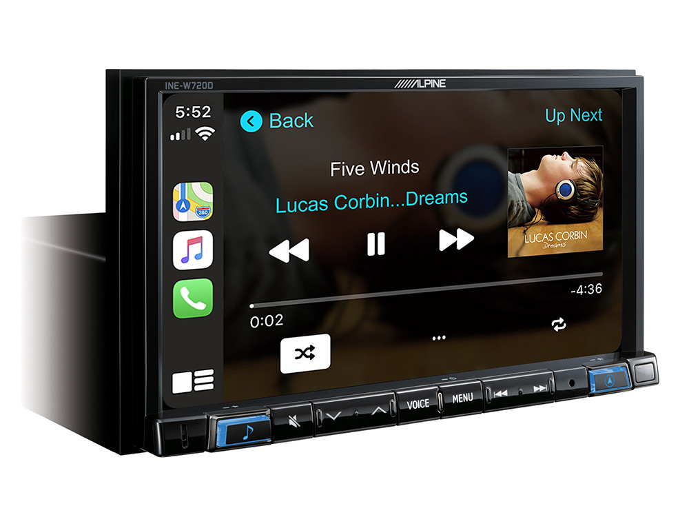 Bilstereo med navigation, Apple CarPlay och Android Auto, visande musikuppspelning.