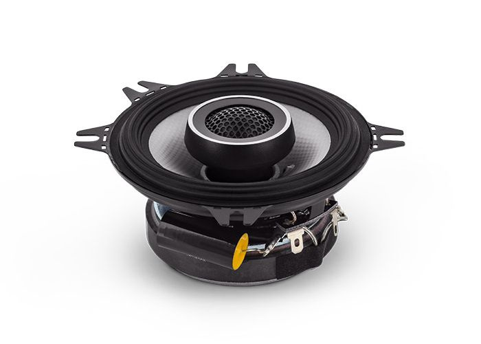 Koaxialhögtalare med en 4-tums membran och centralt diskantelement.