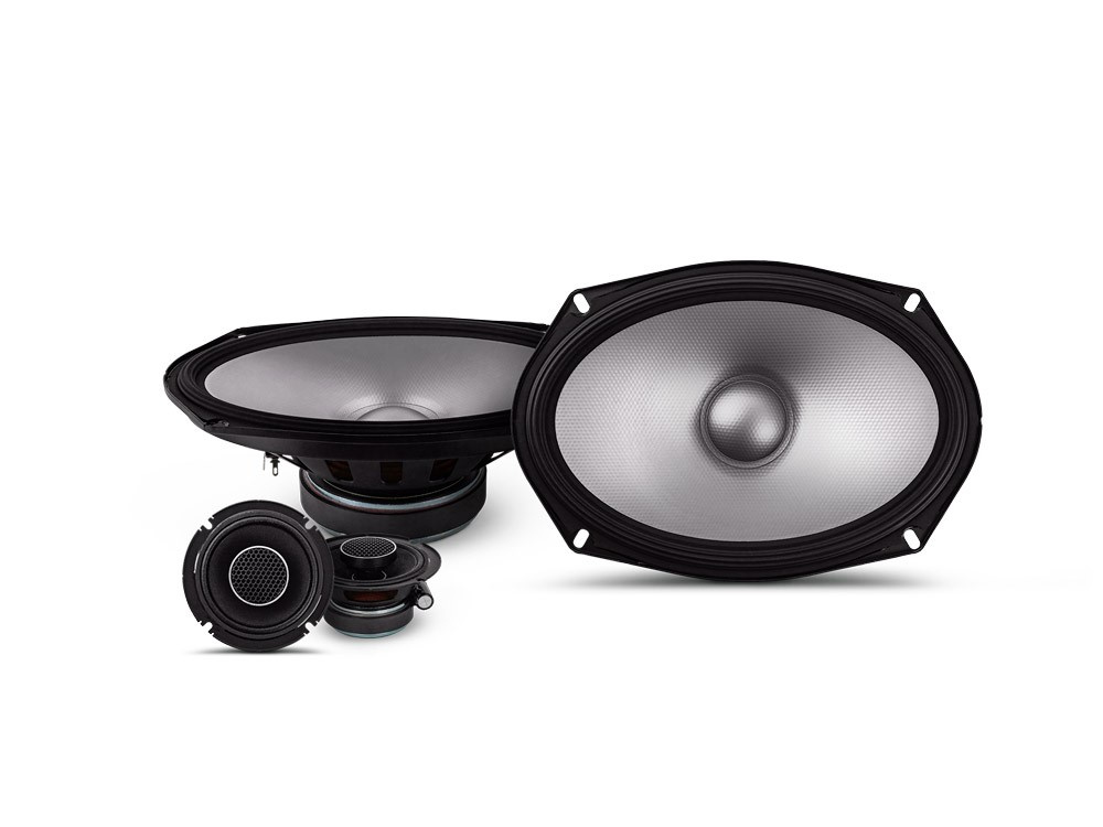 Högtalarsystem bestående av två 6x9 tum element.