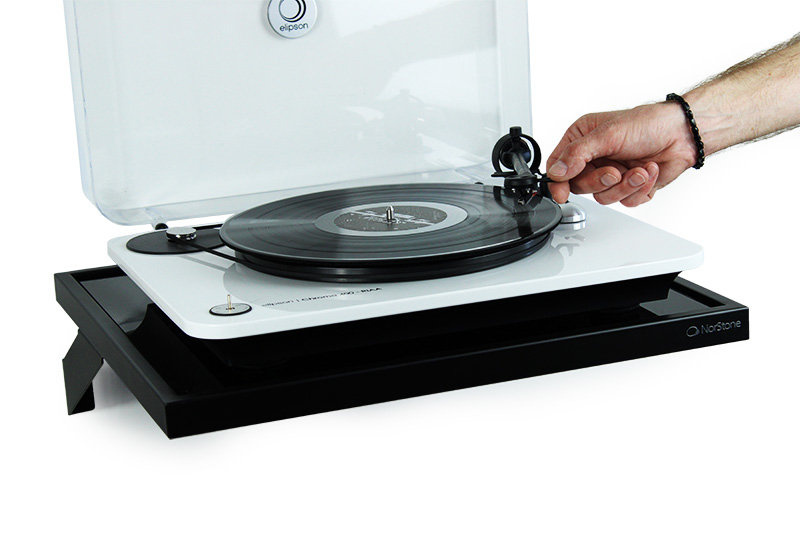 Norstone Esse WS vägghylla för skivspelare, svart/svart glas