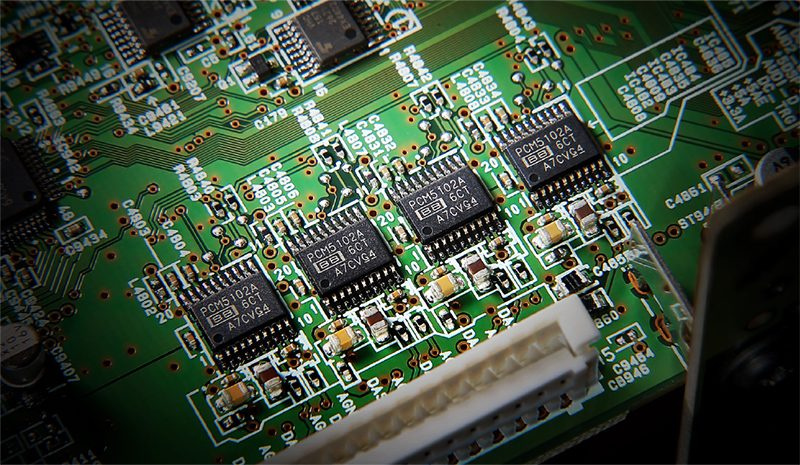 Yamaha HTR-6072 hemmabioförstärkare, svart