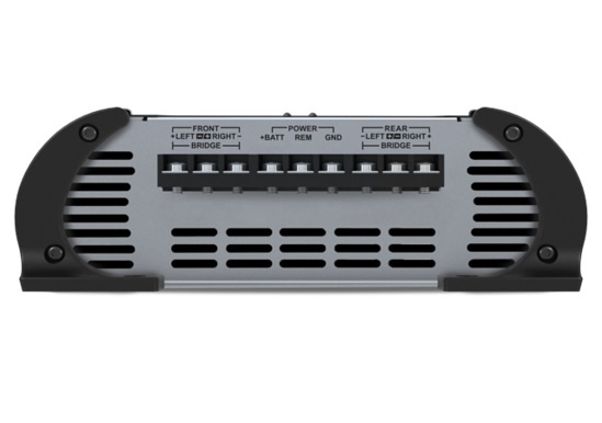 En bilförstärkare med anslutningar för högtalare och ström.