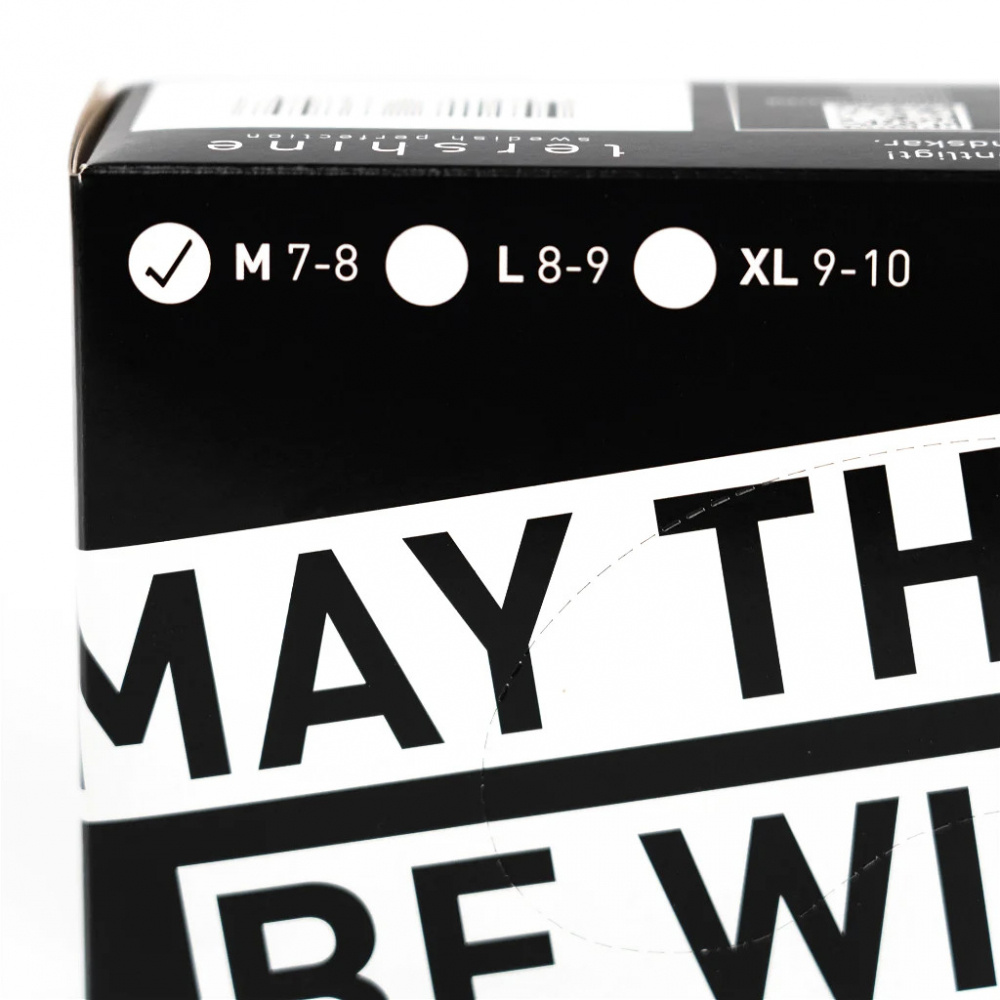 Förpackning med svart nitrilhandskar, storlek M 7-8, 100 stycken.