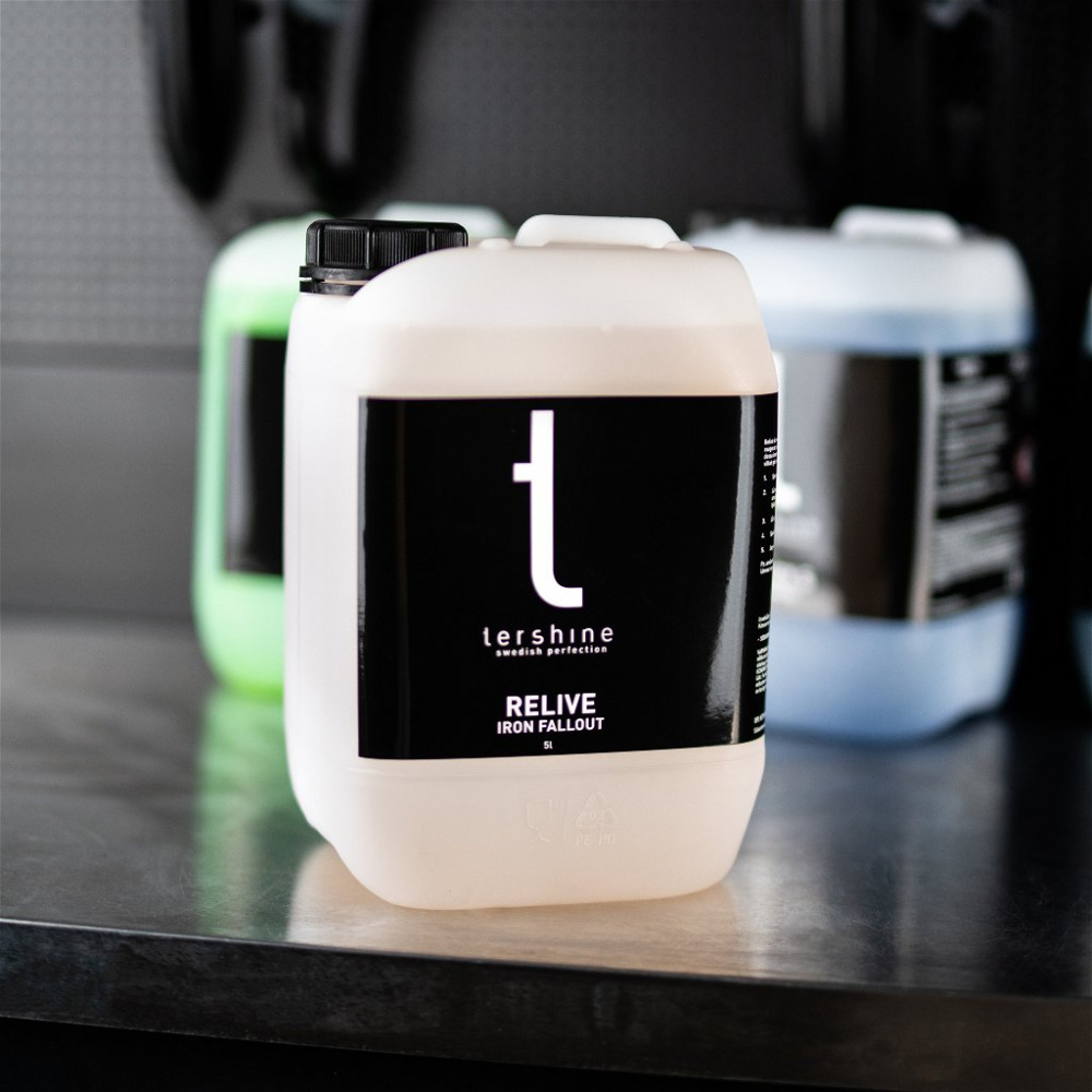 Flaska med Tershine Relive Iron Remover för borttagning av flygrost, 5 L.