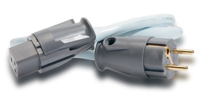 Ett eluttag med kabel, typiska kontakter för anslutning.