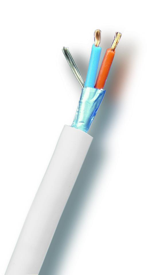 En vit kabel med flera ledare i färgerna blå, orange och guld.