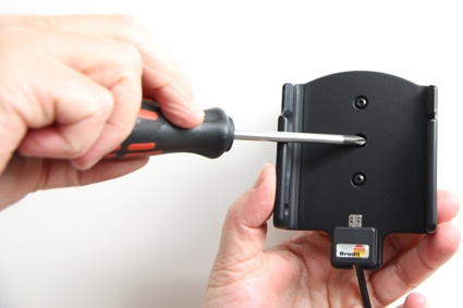 Brodit Aktiv hållare med USB-kabel och cigg-adapter, Samsung Galaxy J3 (2016)/J5 (2017)