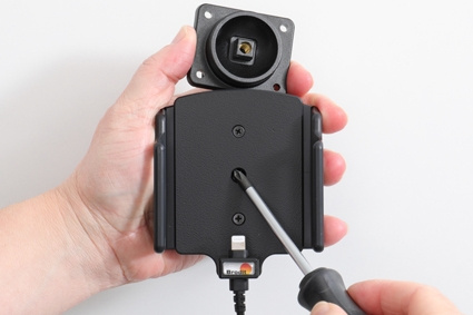 Brodit Aktiv hållare med USB-kabel och cigg-adapter, Apple iPhone 12/12 Pro/13/13 Pro/14 Pro