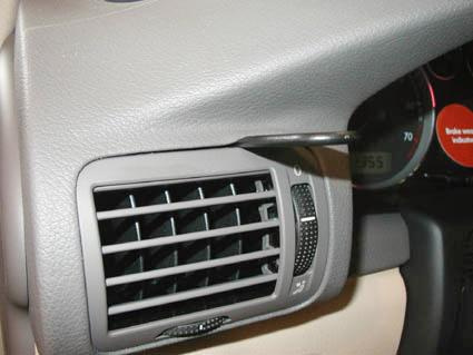 Luftventil i bilens innerutrymme.