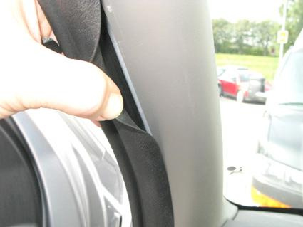 Monteringsbygel för ProClip, centrering i Renault Master 11-15, installeras vid fönsterram.