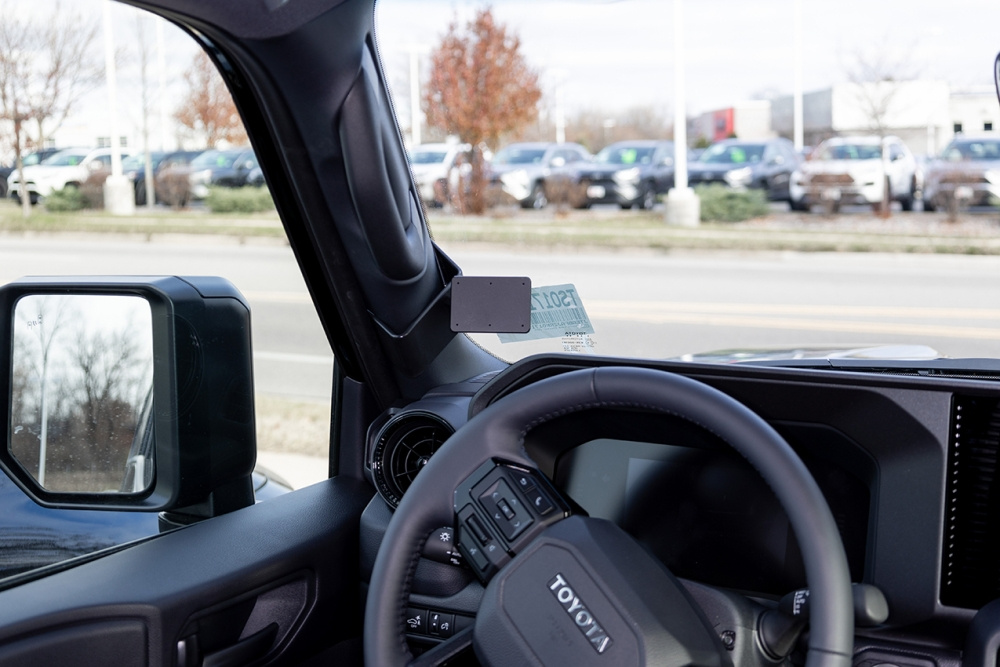 Brodit ProClip, Toyota LandCruiser 250 24-26