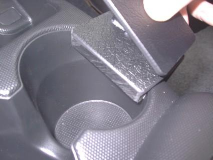 Monteringsbygel för Honda Jazz, passande för centertunnel.