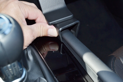 Brodit ProClip, Mazda 3 19-