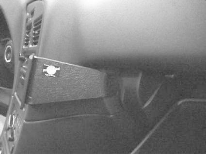 Monteringsbygel för ProClip, designad för Toyota Celica 94-99, vinklad.