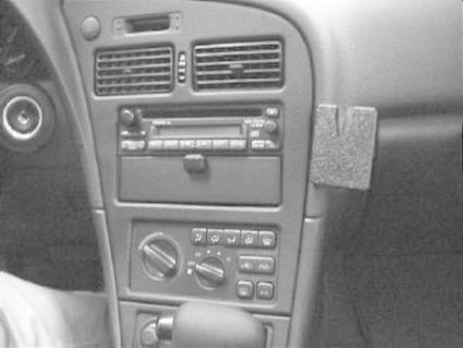 Monteringsbygel för radio i Toyota Celica 94-99, vinklad design.
