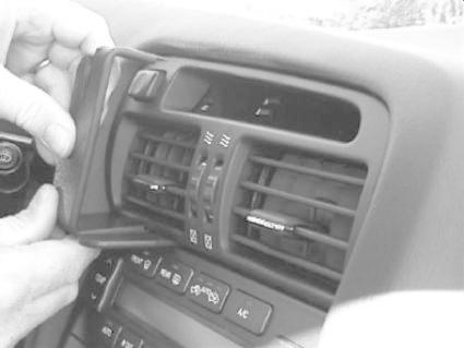 Installation av monteringsbygel i en Lexus GS från 98-05.