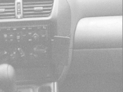 Monteringsbygel för att fästa utrustning i Mitsubishi Space Wagon.