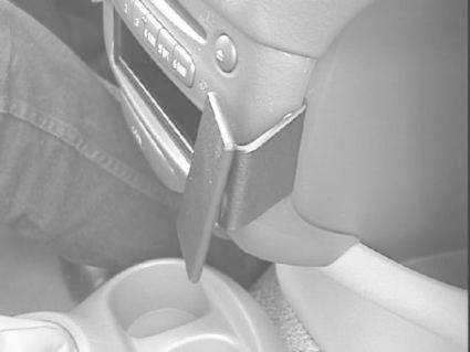 Monteringsbygel för Toyota Yaris, vinklad för enkel installation.